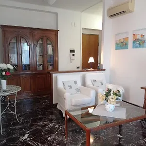 https://down-town-emily.hotelitalianriviera.com