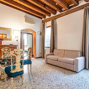 https://san-marco-canal-view-by-bricola-apartments.hotelinveneto.com
